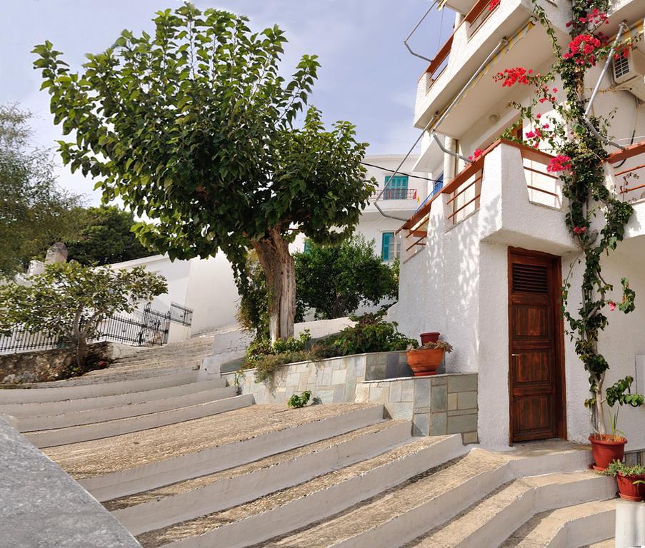 Pension Dimitris Votsi  Exterior photo